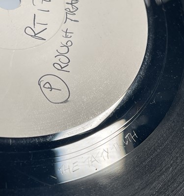 Lot 43 - THE SMITHS - HOW SOON IS NOW C/W OSCILLATE WILDLY 7" (1985 UK WHITE LABEL TEST PRESSING - RT 176)