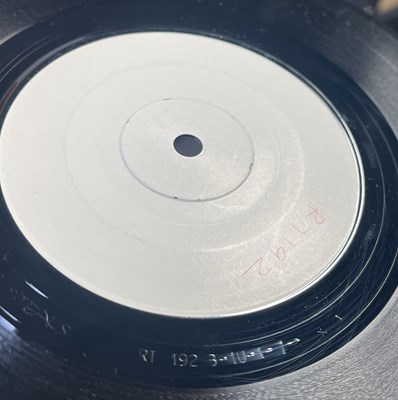 Lot 49 - THE SMITHS - BIGMOUTH STRIKES AGAIN 7" (ORIGINAL UK WHITE LABEL TEST PRESSING - RT 192)