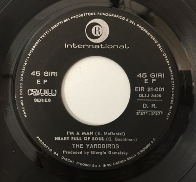 Lot 146 - THE YARDBIRDS - FOR YOUR LOVE EP (EIR 21 001)