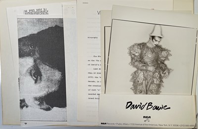 Lot 441 - DAVID BOWIE - PRESS KITS / PROMOTIONAL ITEMS.