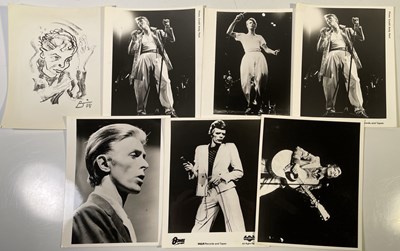 Lot 442 - DAVID BOWIE - PRESS / PROMO PHOTOS AND PRESS PACK.