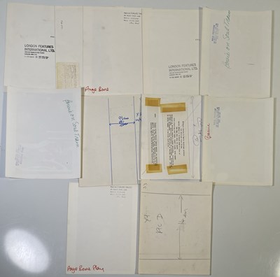 Lot 442 - DAVID BOWIE - PRESS / PROMO PHOTOS AND PRESS PACK.