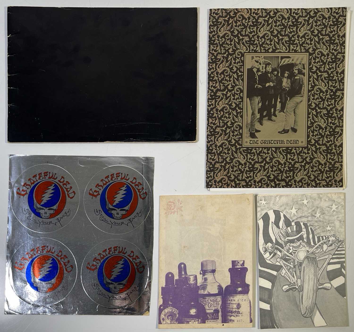 Lot 375 - GRATEFUL DEAD - BOOKLETS AND MEMORABILIA.