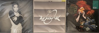 Lot 766 - BJORK - LP / 12" PACK