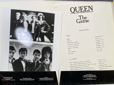Lot 429 - QUEEN - PRESS KITS / RELEASES.