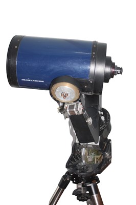 Lot 246 - PAUL AND LINDA MCCARTNEY OWNED LX50 TELESCOPE.