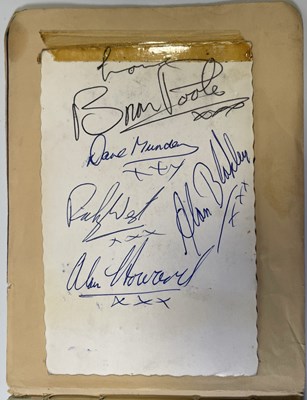 Lot 241 - THE BEATLES - AUTOGRAPH BOOK WITH RINGO STARR AND GEORGE HARRISON AUTOGRAPHS.
