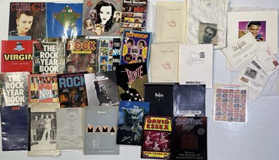 Lot 29 - PRESS KITS AND COLLECTABLES - PAUL MCCARTNEY / WOODSTOCK AND MORE.