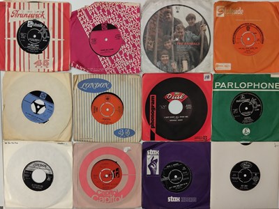 Lot 1045 - 60S POP AND BEAT 7" COLLECTION