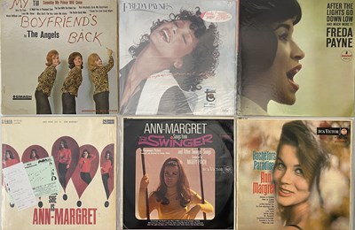 Lot 1149 - FEMALE ARTISTS - LP COLLECTION