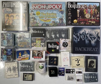 Lot 42 - THE BEATLES - MEMORABILIA AND COLLECTABLES.