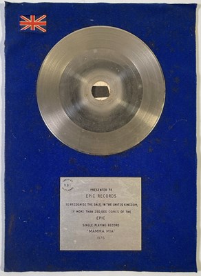 Lot 325 - ABBA - ORIGINAL BPI AWARD FOR 'MAMMA MIA'.