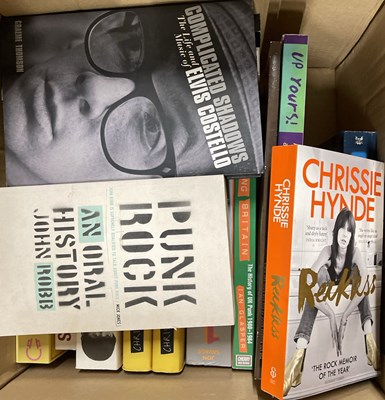 Lot 95 - LARGE COLLECTION OF MUSIC BOOKS.
