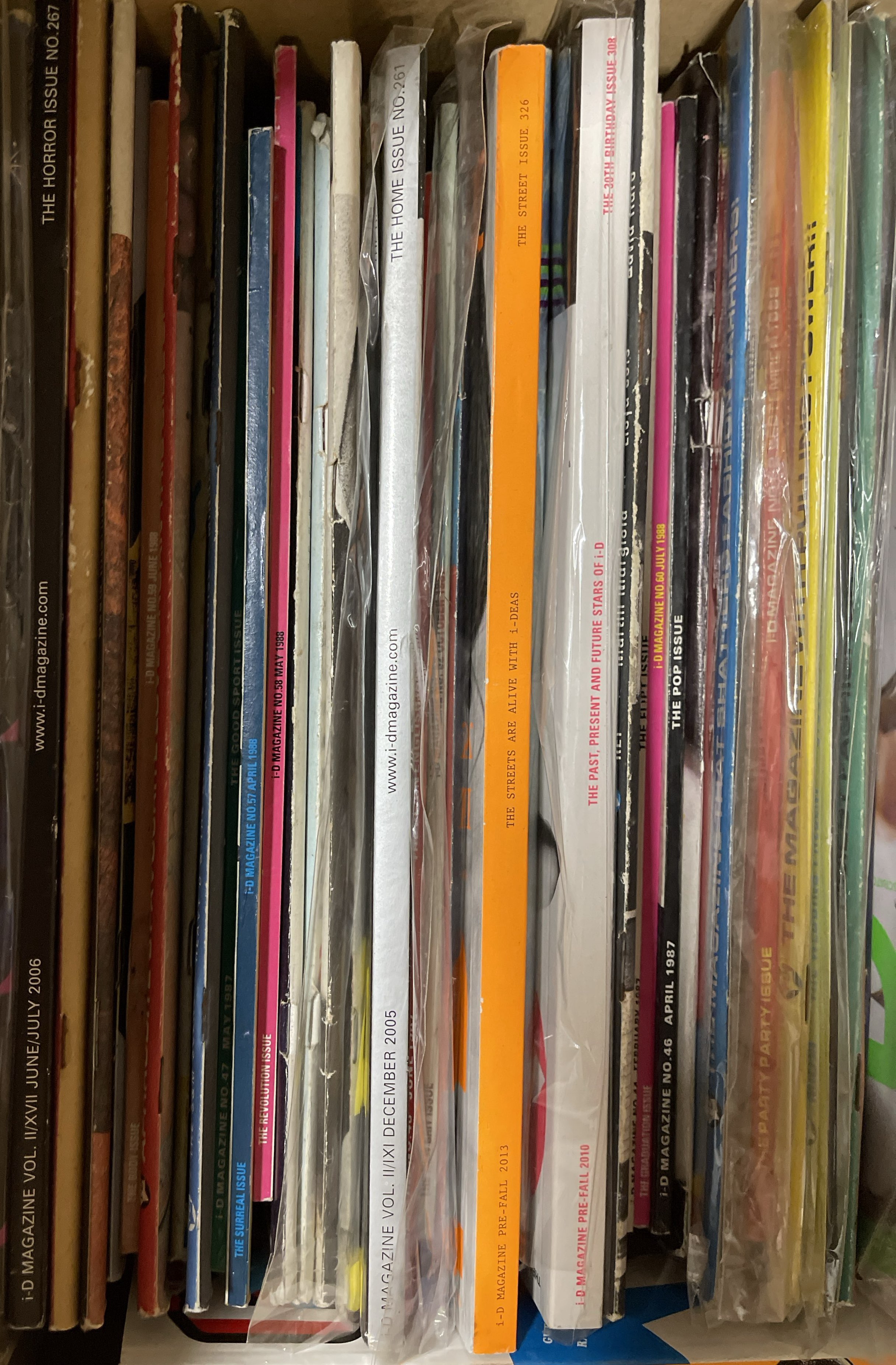 Lot 99 - COLLECTION OF ID MAGAZINES.