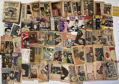 Lot 101 - 1960S/70S MUSIC NEWSPAPERS AND MAGAZINES INC NME.