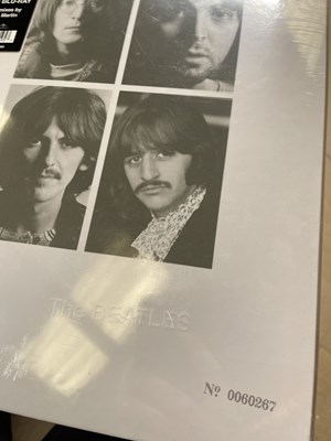 Lot 33 - THE BEATLES CD BOX SET COLLECTION