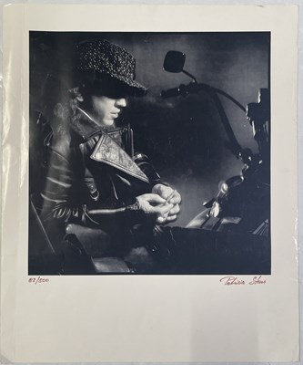 Lot 165 - MUSIC POSTERS INC MCVICAR / MAN WHO FELL TO EARTH.