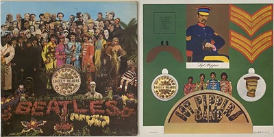 Lot 13 - THE BEATLES - SGT PEPPER LP (UK WIDE SPINE - PARLOPHONE - PMC 7027)