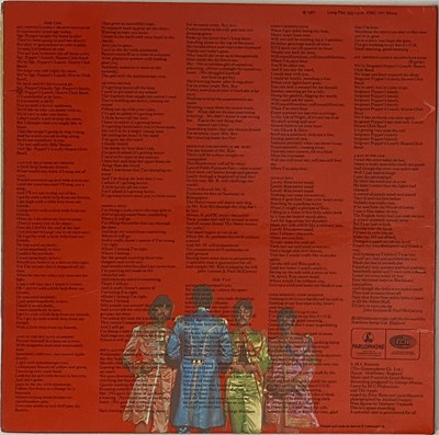 Lot 13 - THE BEATLES - SGT PEPPER LP (UK WIDE SPINE - PARLOPHONE - PMC 7027)