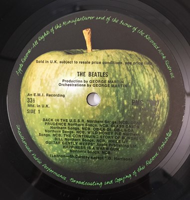 Lot 18 - THE BEATLES - WHITE ALBUM LP (COMPLETE UK MONO - No: 0296103 - PMC 7067/ 68)