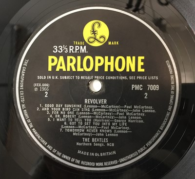 Lot 24 - THE BEATLES - REVOLVER LP (ORIGINAL WITHDRAWN 606-1 MIX COPY - PMC 7009)
