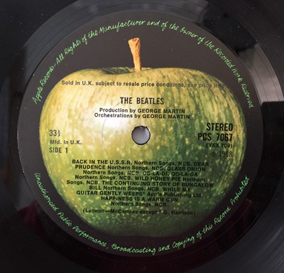Lot 25 - THE BEATLES - WHITE ALBUM LP (UK STEREO 1ST/ FACTORY SAMPLE/ LOW NUMBER: 0002030 - PCS 7067/ 68)