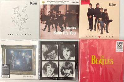 Lot 660 - THE BEATLES - 7"/ EPs (UK PRESSINGS)