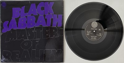 Lot 5 - BLACK SABBATH - MASTER OF REALITY LP (ORIGINAL UK COPY COMPLETE WITH POSTER - VERTIGO 6360 050)