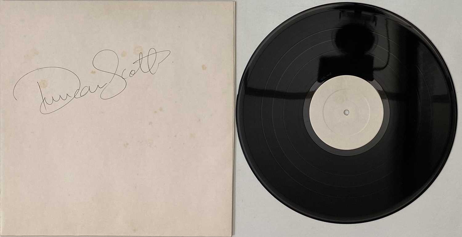 Lot 884 - DIAMOND HEAD - THE WHITE ALBUM LP (MMDHLP)