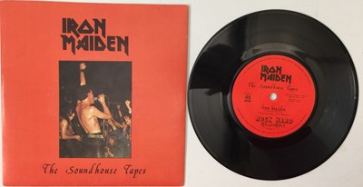 Lot 26 - IRON MAIDEN - THE SOUNDHOUSE TAPES 7" EP (ORIGINAL PRESSING - ROK 1)
