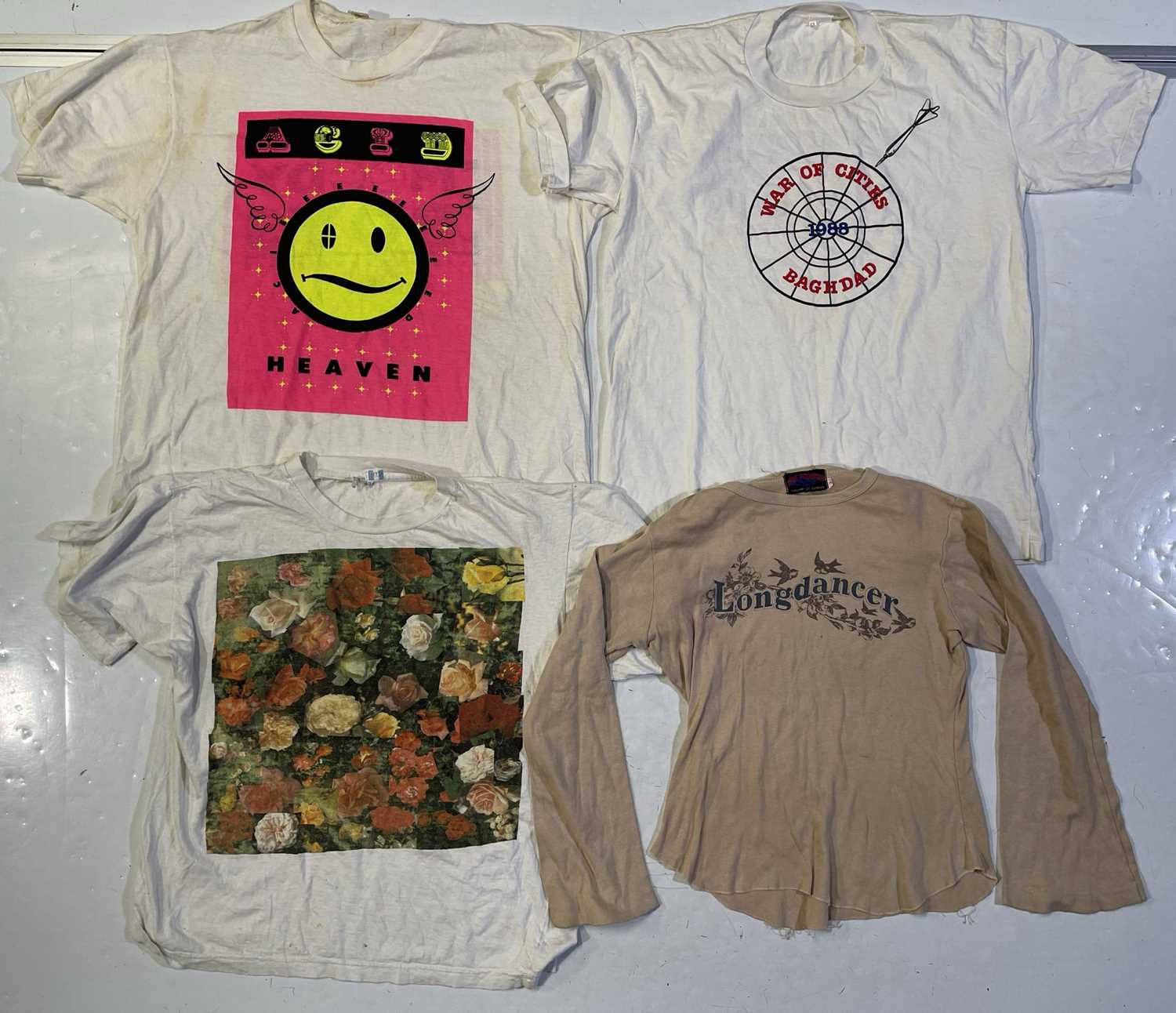 Lot 390 - VINTAGE T-SHIRT COLLECTION INC AN ORIGINAL LORD KITCHENER'S VALET.