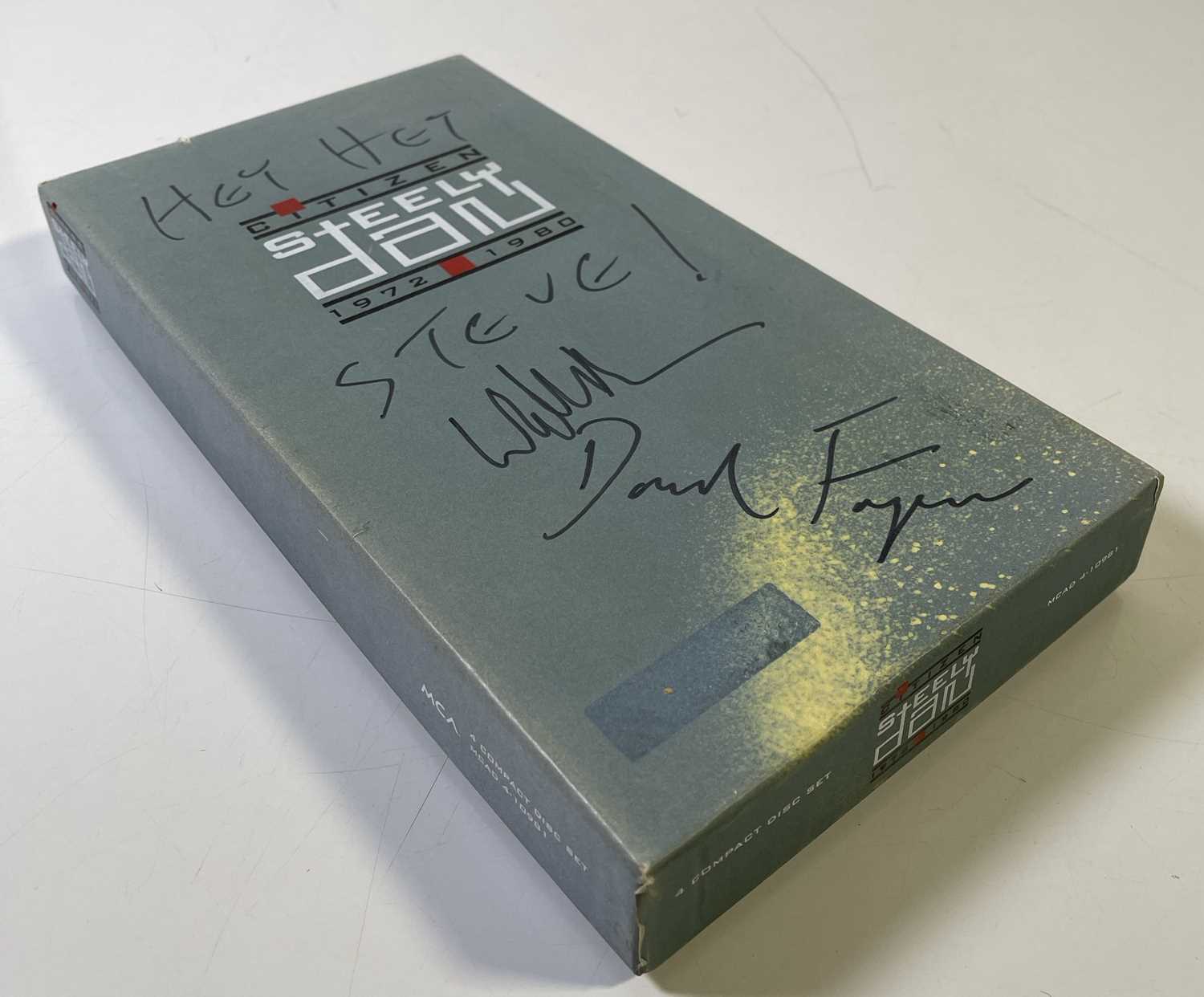 Lot 351 - STEELY DAN - SIGNED CD BOXSET.