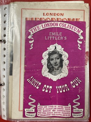 Lot 12 - VINTAGE / EARLY 20TH-CENTURY THEATRE PROGRAMMES AND MEMORABILIA.