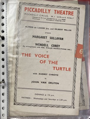 Lot 12 - VINTAGE / EARLY 20TH-CENTURY THEATRE PROGRAMMES AND MEMORABILIA.