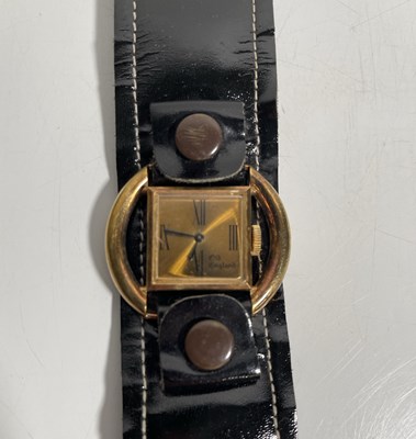 Lot 5 - VINTAGE WATCH COLLECTION BY OLD ENGLAND.