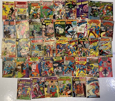Lot 46 - COMICS INC DC / SUPERMAN.