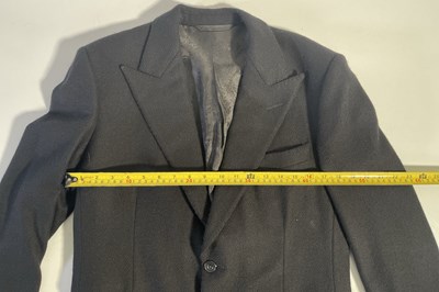 Lot 44 - PEAKY BLINDERS - CILLIAN MURPHY AS TOMMY SHELBY - LIKELY SCREEN WORN SUIT.