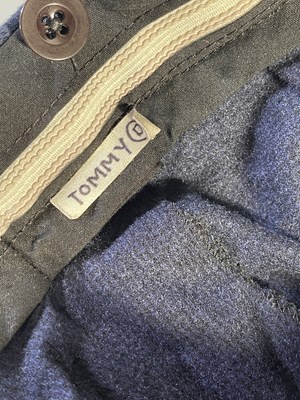 Lot 49 - PEAKY BLINDERS - CILLIAN MURPHY AS TOMMY SHELBY - LIKELY SCREEN WORN SUIT.