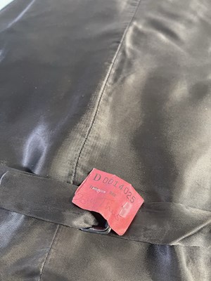 Lot 52 - PEAKY BLINDERS - CILLIAN MURPHY AS TOMMY SHELBY - LIKELY SCREEN WORN SUIT AND SHIRT.