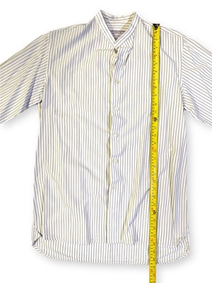 Lot 22 - PEAKY BLINDERS - CILLIAN MURPHY AS TOMMY SHELBY - PRODUCTION ISSUED SHIRT.