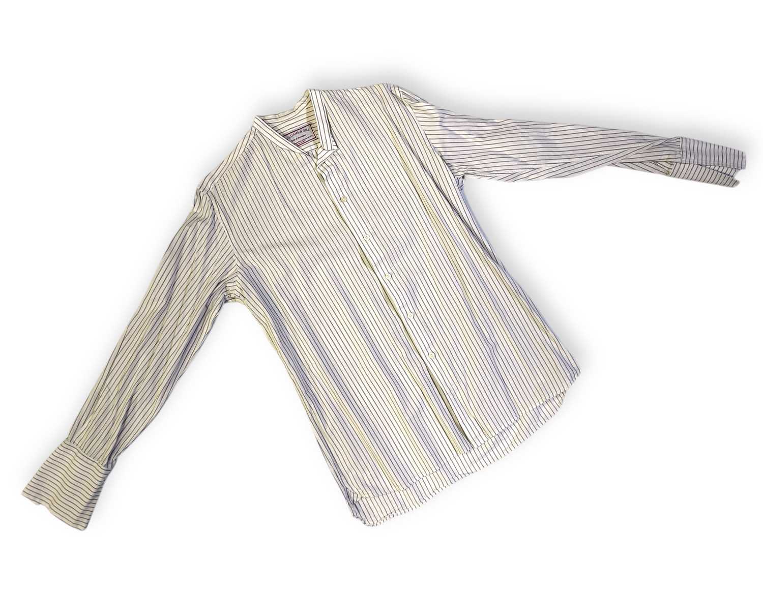 Lot 23 - PEAKY BLINDERS - CILLIAN MURPHY AS TOMMY SHELBY - PRODUCTION ISSUED SHIRT.