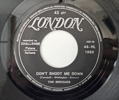 Lot 60 - THE BROGUES - DON'T SHOOT ME DOWN C/W I AIN'T NO MIRACLE WORKER 7" (ORIGINAL ITALIAN P/S COPY - LONDON 45-HL 1562)