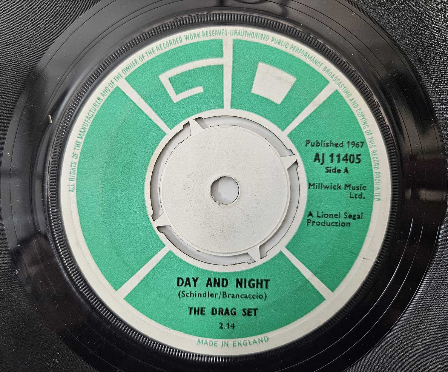 Lot 198 - THE DRAG SET - DAY AND NIGHT 7" (ORIGINAL UK COPY - GO RECORDS AJ 11405)