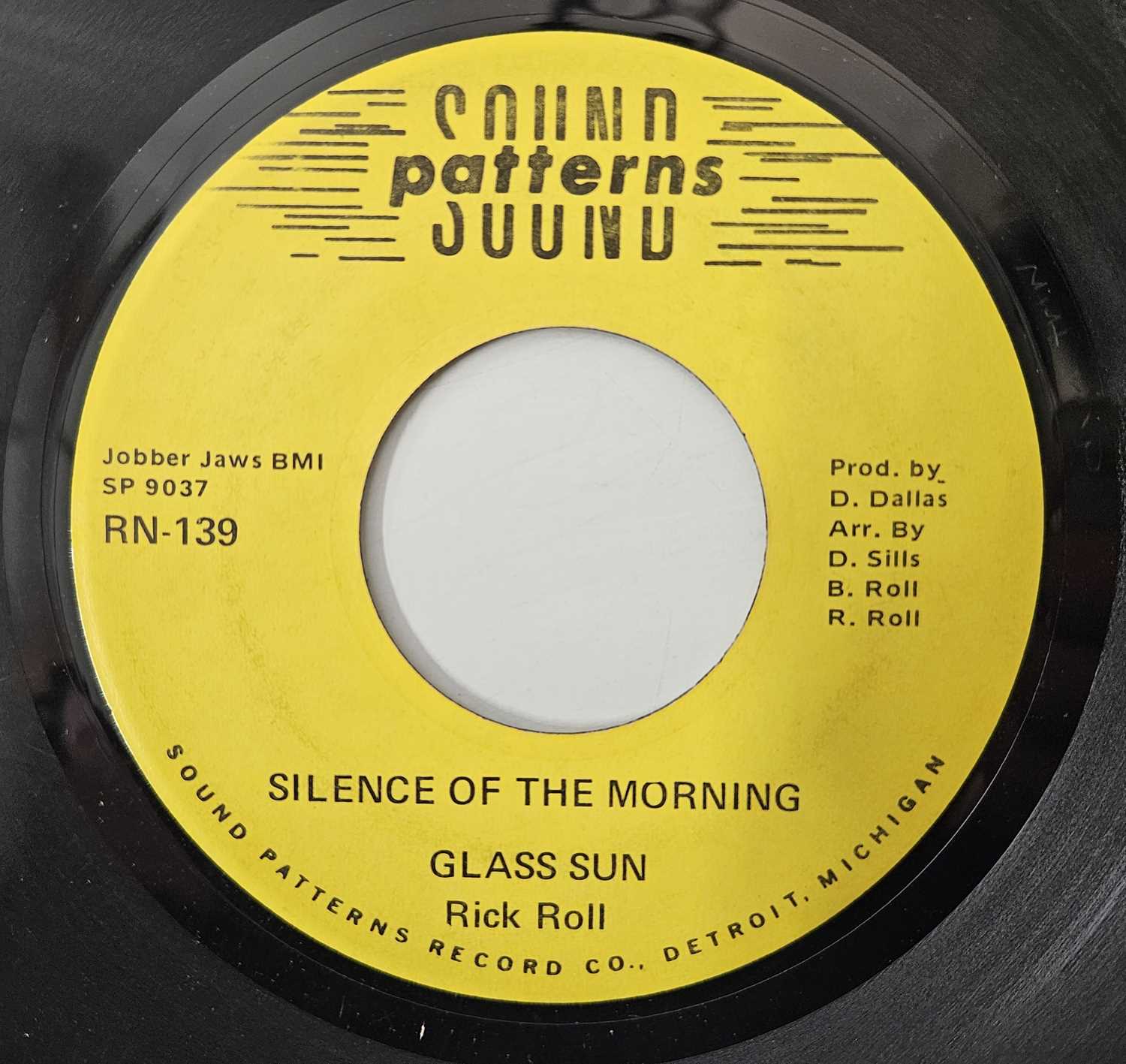 Lot 317 - GLASS SUN - SILENCE OF THE MORNING 7" (ORIGINAL US COPY - SOUND PATTERNS RN-139)