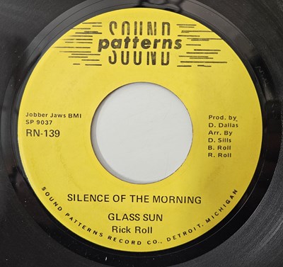 Lot 317 - GLASS SUN - SILENCE OF THE MORNING 7" (ORIGINAL US COPY - SOUND PATTERNS RN-139)