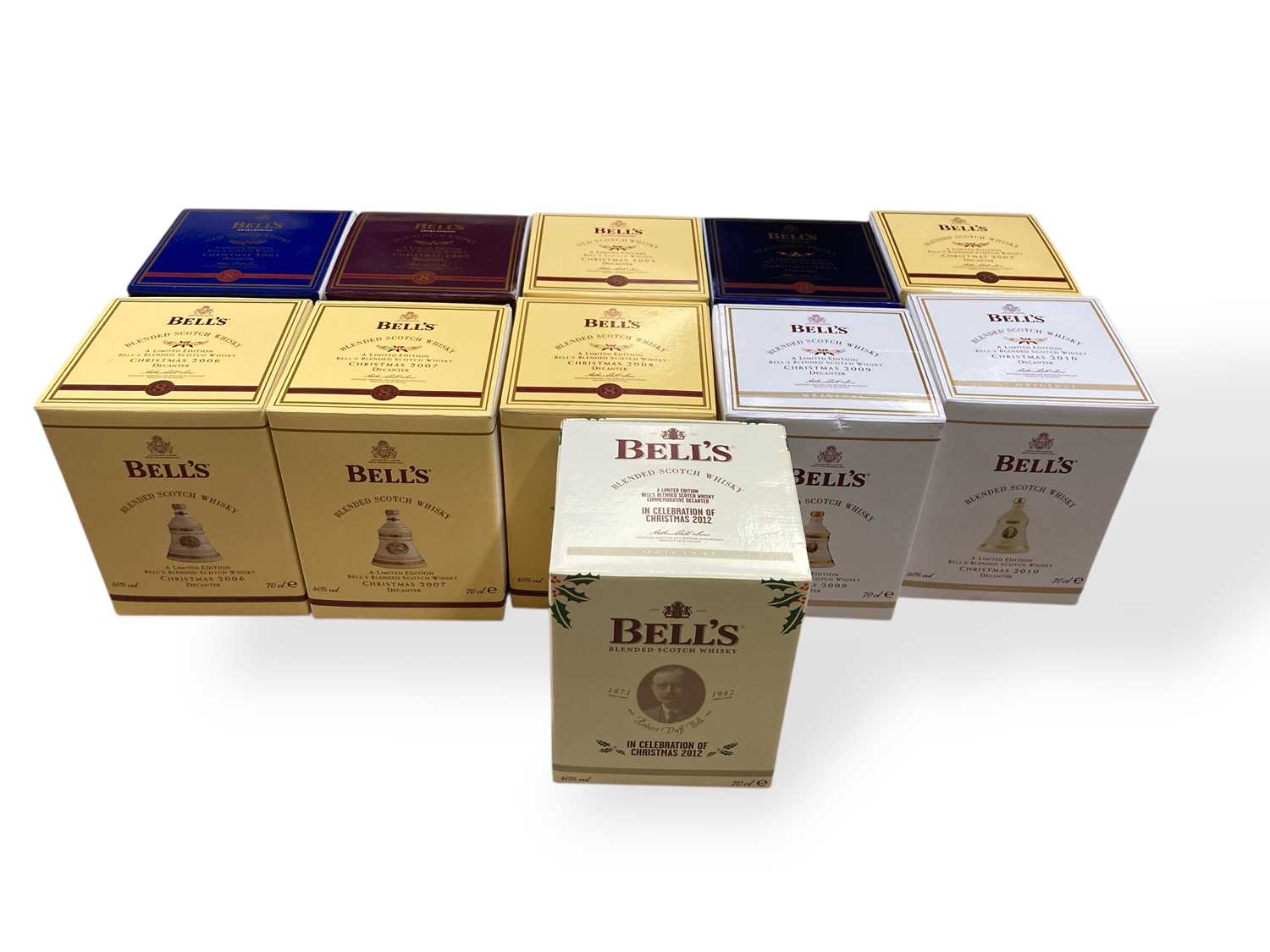 Lot 2 - BELLS - CHRISTMAS DECANTERS 2001-2012.