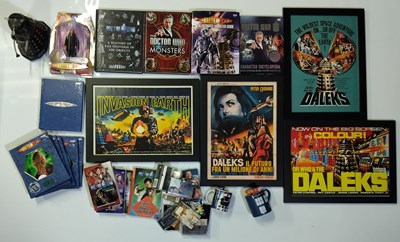 Lot 332 - DOCTOR WHO - BOOKS AND COLLECTABLES.