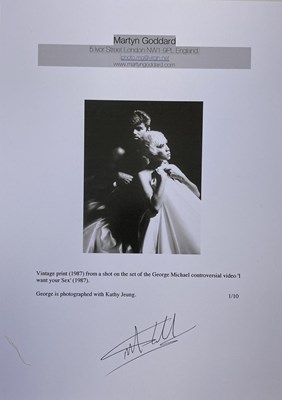 Lot 260 - GEORGE MICHAEL LIMITED EDITION SIGNED PHOTO PRINT.