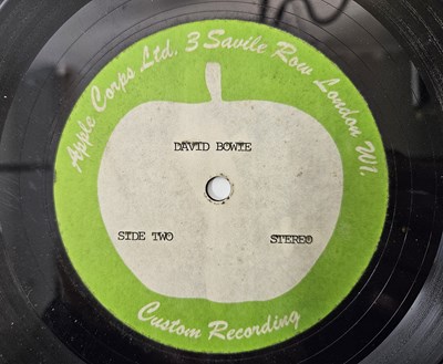 Lot 324 - DAVID BOWIE - HUNKY DORY LP ACETATE (APPLE RECORDS)