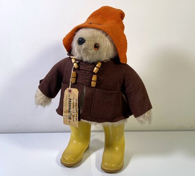 Lot 97 - VINTAGE 1970S GABRIELLE DESIGNS PADDINGTON BEAR DOLL.
